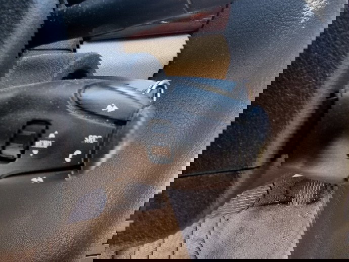 Maneta comenzi radio PEUGEOT 407 [Fabr 2004-2010] 2.0 HDI RHR 100 KW / 136 CP