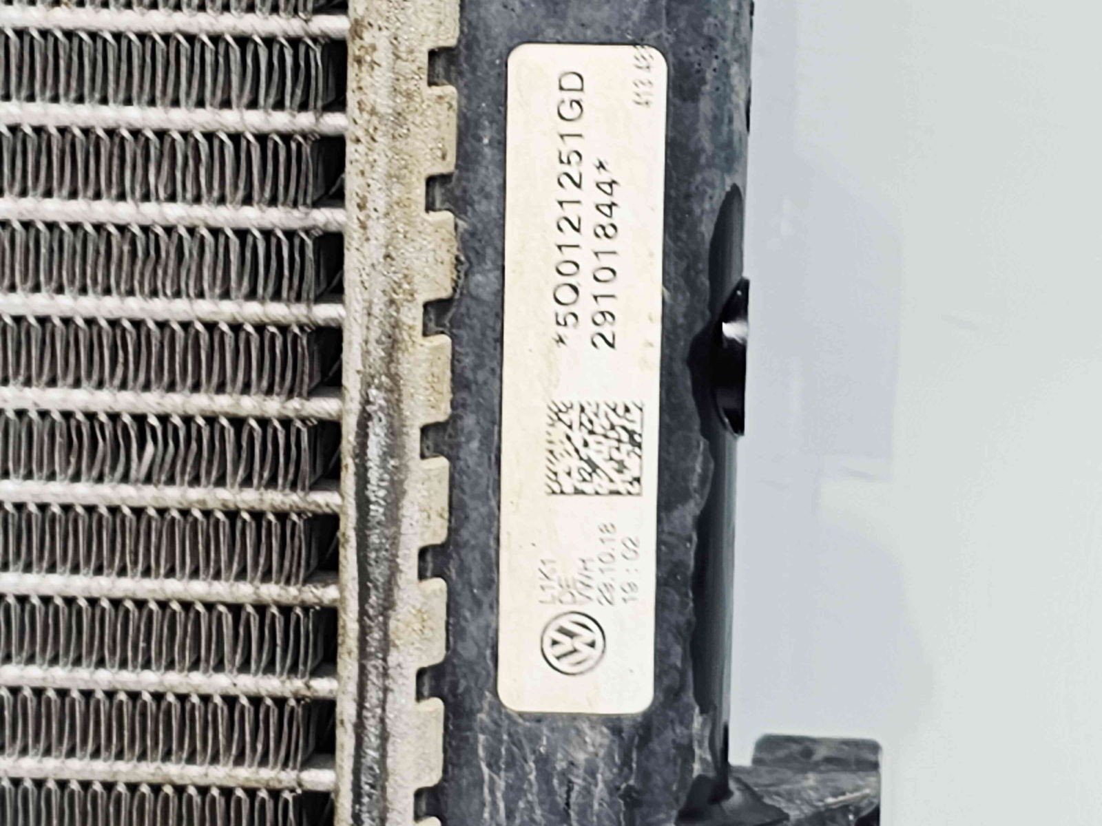 Radiator apa Volkswagen Golf 7 (5G) [Fabr 2014-prezent] 5Q0121251GD 2.0 TDI DFGA 110KW / 150CP - imagine 3