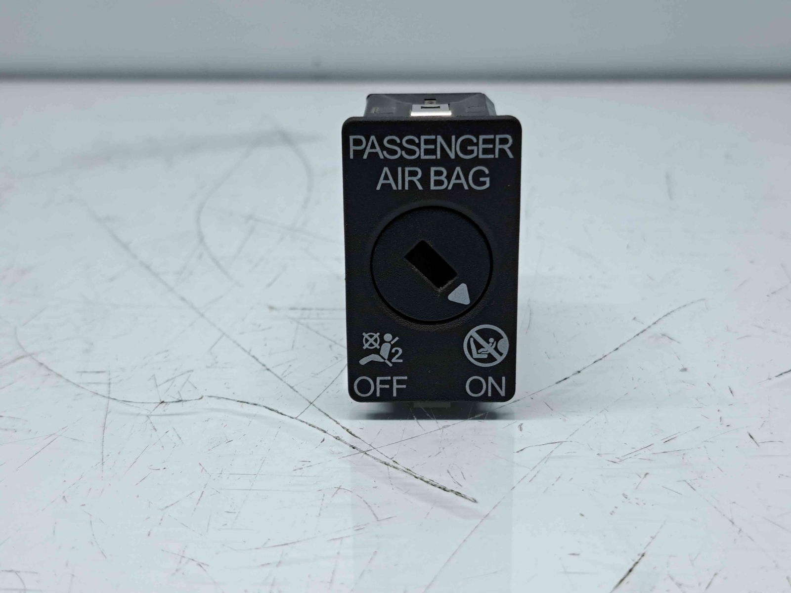 Buton ON/OFF airbag Volkswagen Passat B8 (3G2) [Fabr 2015-prezent] 5Q0919237