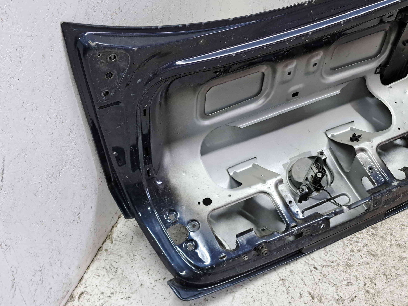 Capota portbagaj Volkswagen Phaeton (3D) [Fabr 2002-2016] LR5W - imagine 6