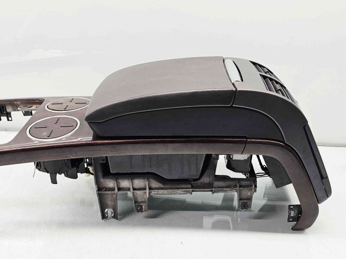  Cotiera Volkswagen Phaeton (3D) [Fabr 2002-2016] OEM