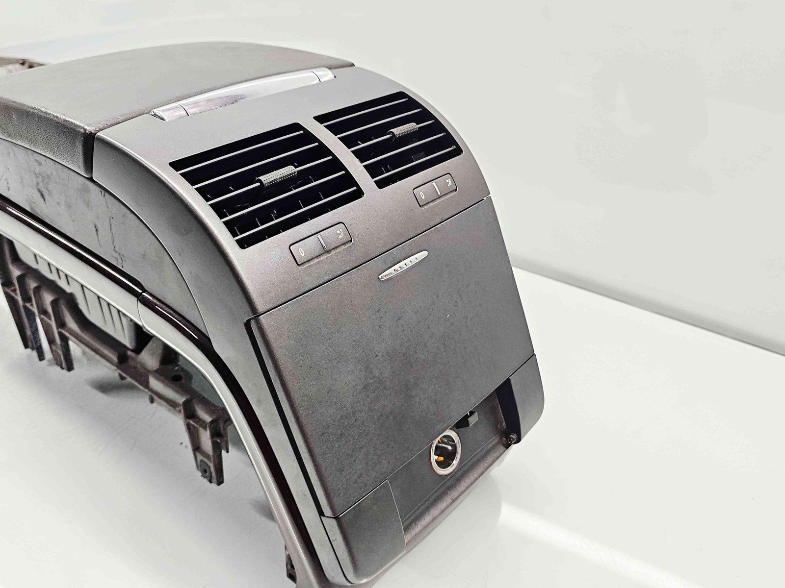 Cotiera Volkswagen Phaeton (3D) [Fabr 2002-2016] OEM - imagine 4