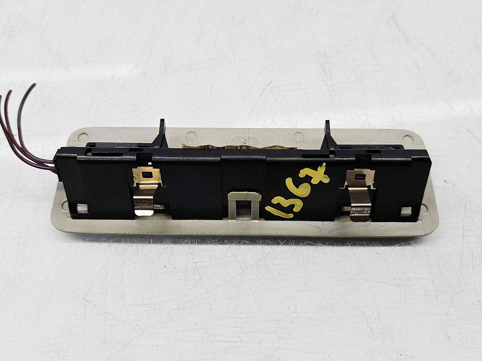 Display bord Volkswagen Phaeton (3D) [Fabr 2002-2016] 3D09194736C3 - imagine 2