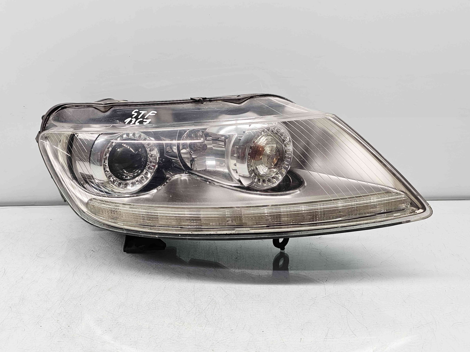 Far dreapta Volkswagen Phaeton (3D) [Fabr 2002-2016] 3D1941032E