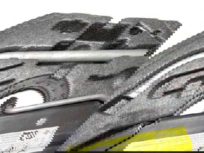 Set cric si cheie OEM Skoda Octavia 1.6 CLHA 2012-2022