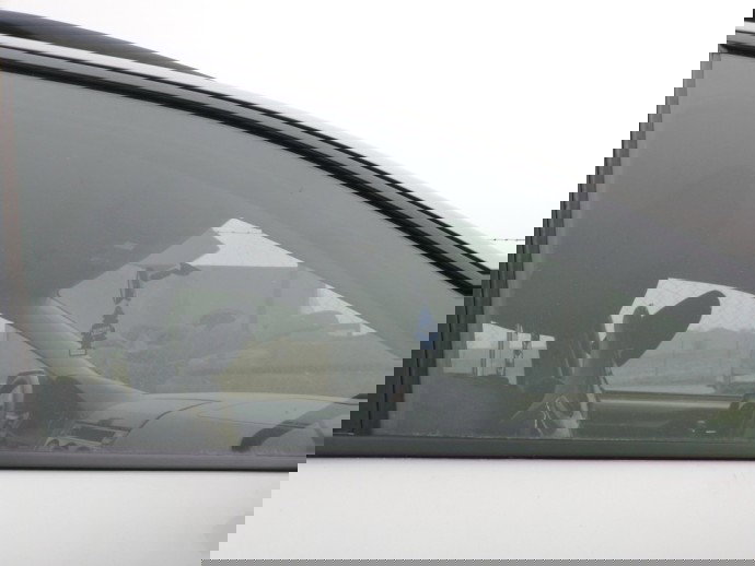 Geam usa dreapta fata Mazda 6 2.0 benz LF17-104 KW OEM 2002-2007