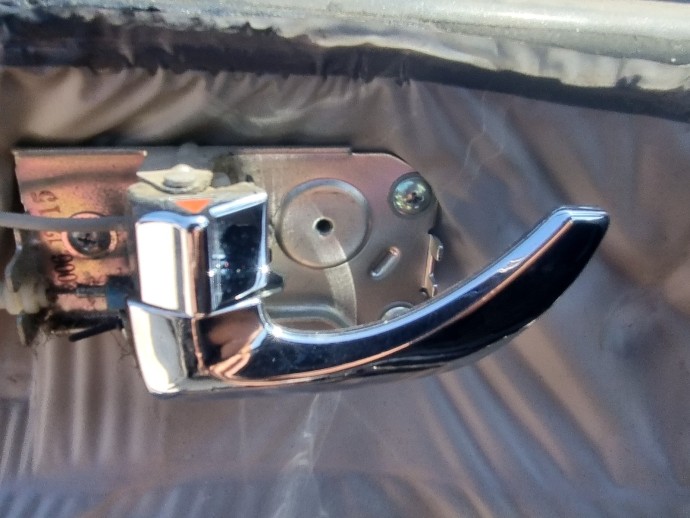 Maner interior stanga fata KIA Sorento 1 [Fabr 2002-2009] 2.5 CRDI D4CB 125KW / 170CP