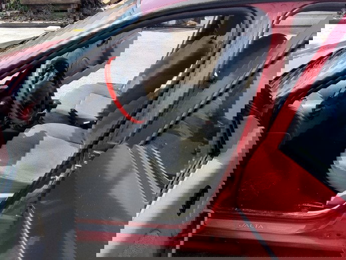 Cheder usa stanga fata Dacia Logan (LS) [Fabr 2004-2012] 1.4 Benz K7J710 55KW / 75CP