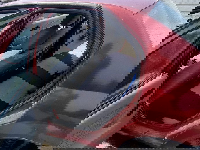 Cheder usa stanga spate Dacia Logan (LS) [Fabr 2004-2012] 1.4 Benz K7J710 55KW / 75CP