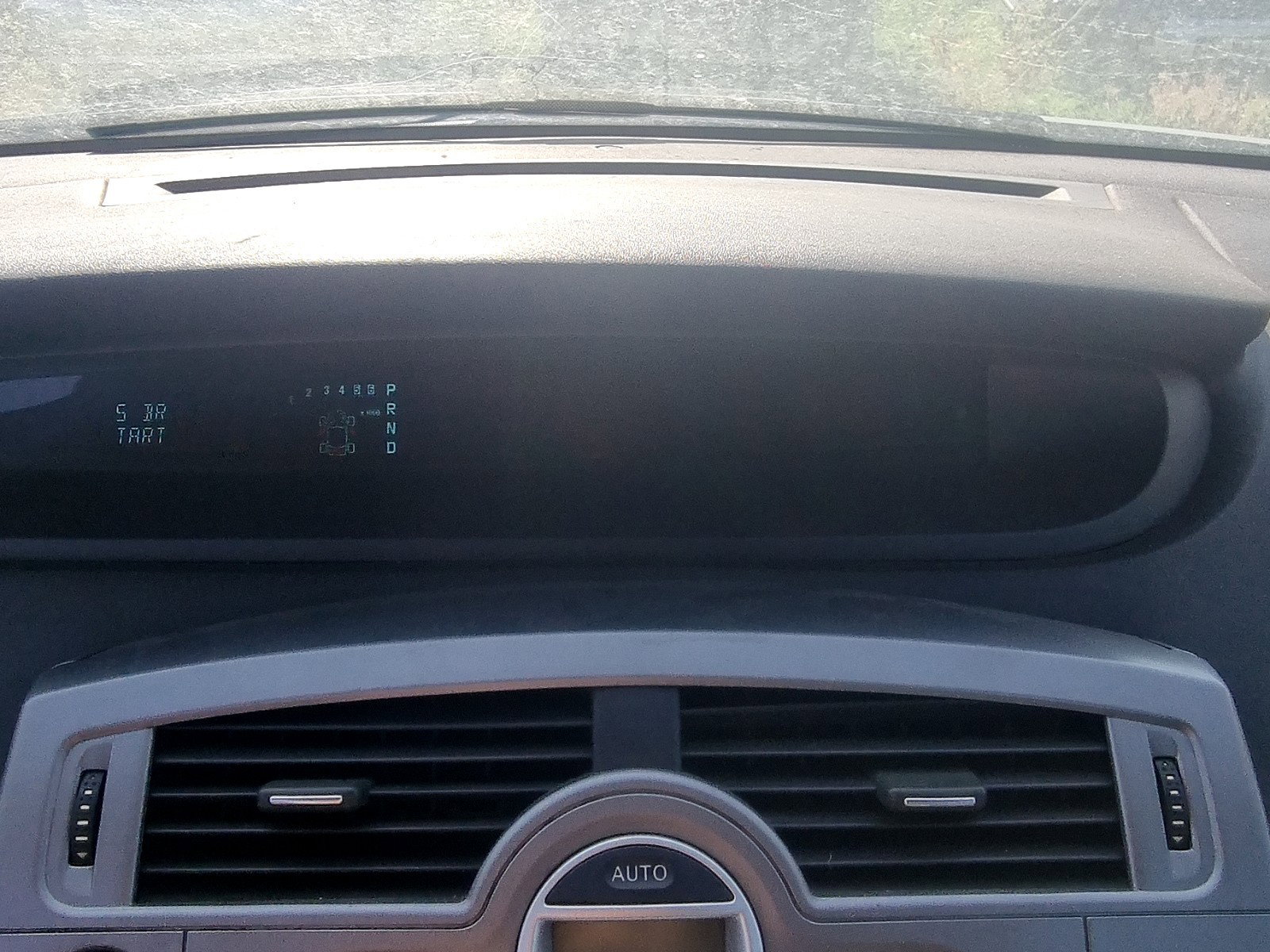 Grila aerisire centrala Renault Grand Scenic 2 [Fabr 2003-2008] 1.9 CDI F9Q803 96KW / 130CP