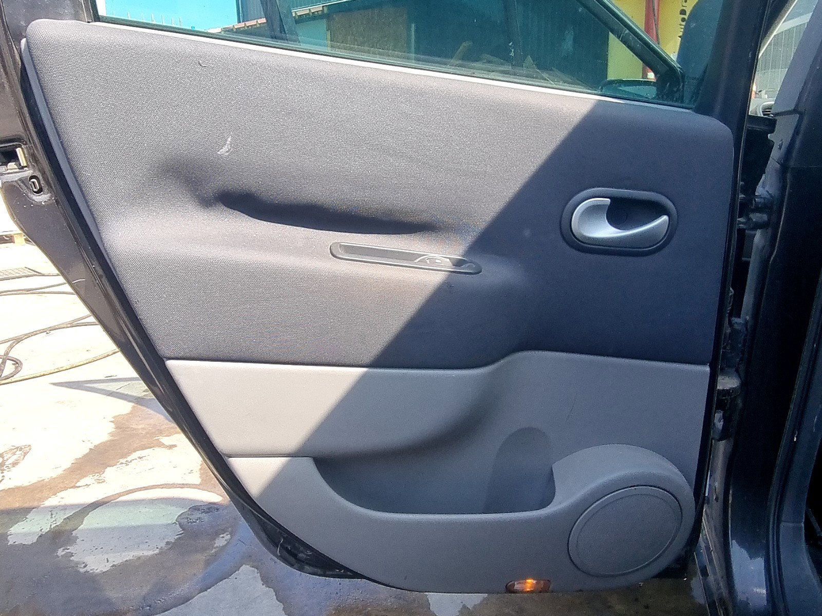 Tapiterie usa stanga spate Renault Grand Scenic 2 [Fabr 2003-2008] 1.9 CDI F9Q803 96KW / 130CP