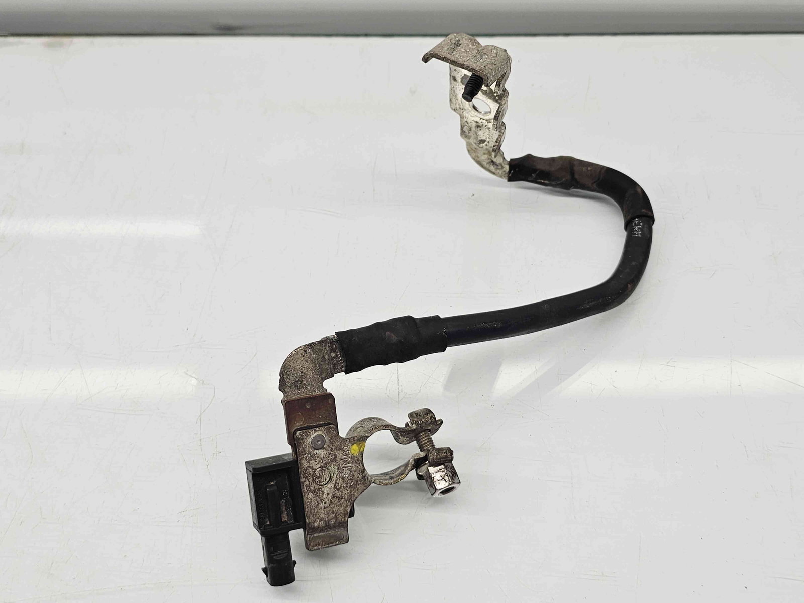 Borna baterie (-) Skoda Superb III Combi (3V5) [Fabr 2015-2024] 5Q0915181 - imagine 4