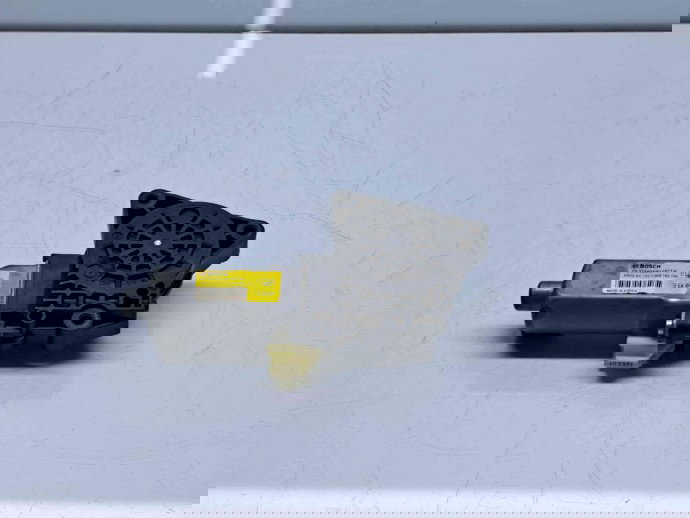 Motoras geam dreapta fata Hyundai i30 (FD) [Fabr 2007-2012] F00S1A3295