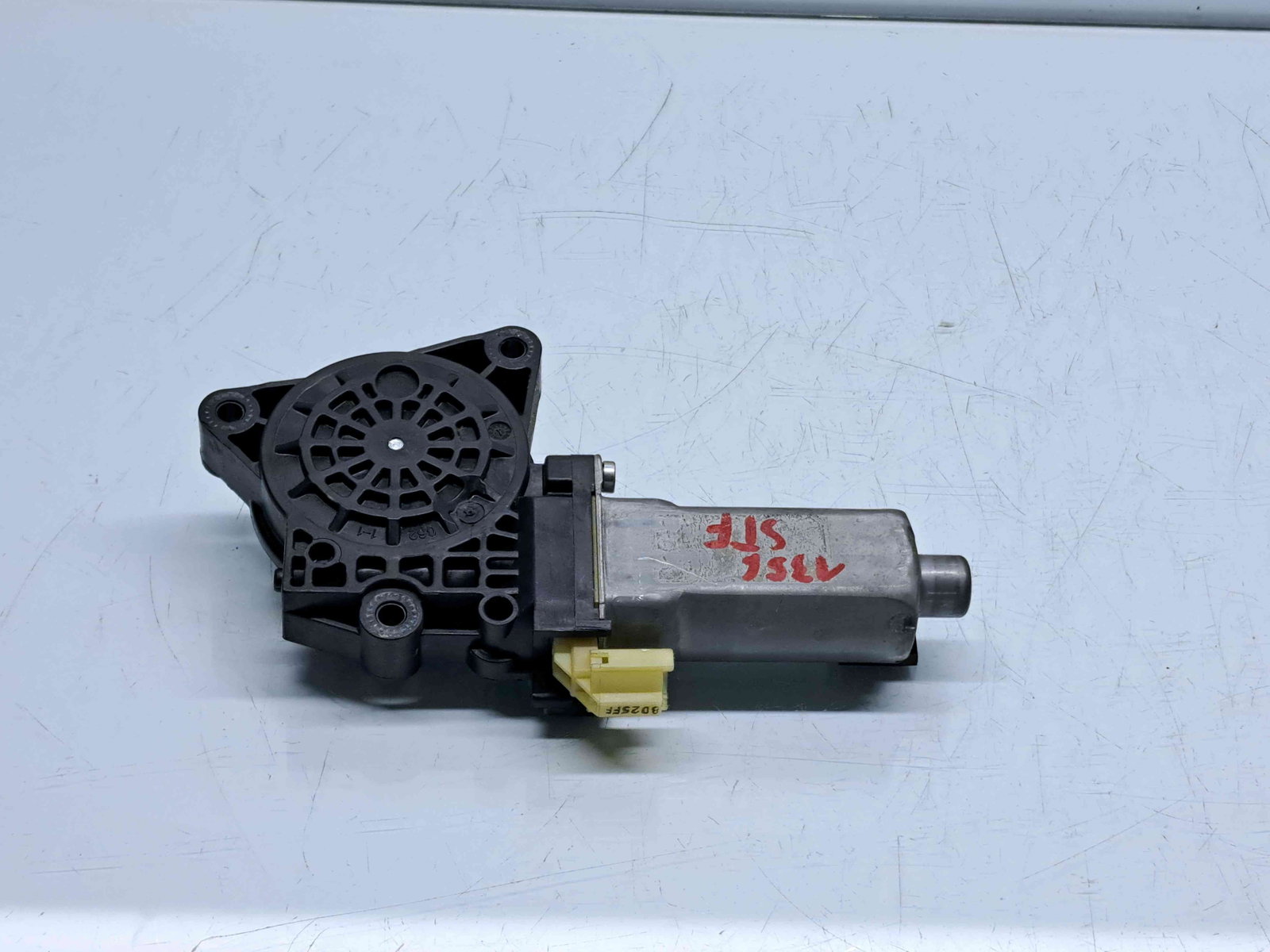 Motoras geam stanga fata Hyundai i30 (FD) [Fabr 2007-2012] F00S1A3295 - imagine 1