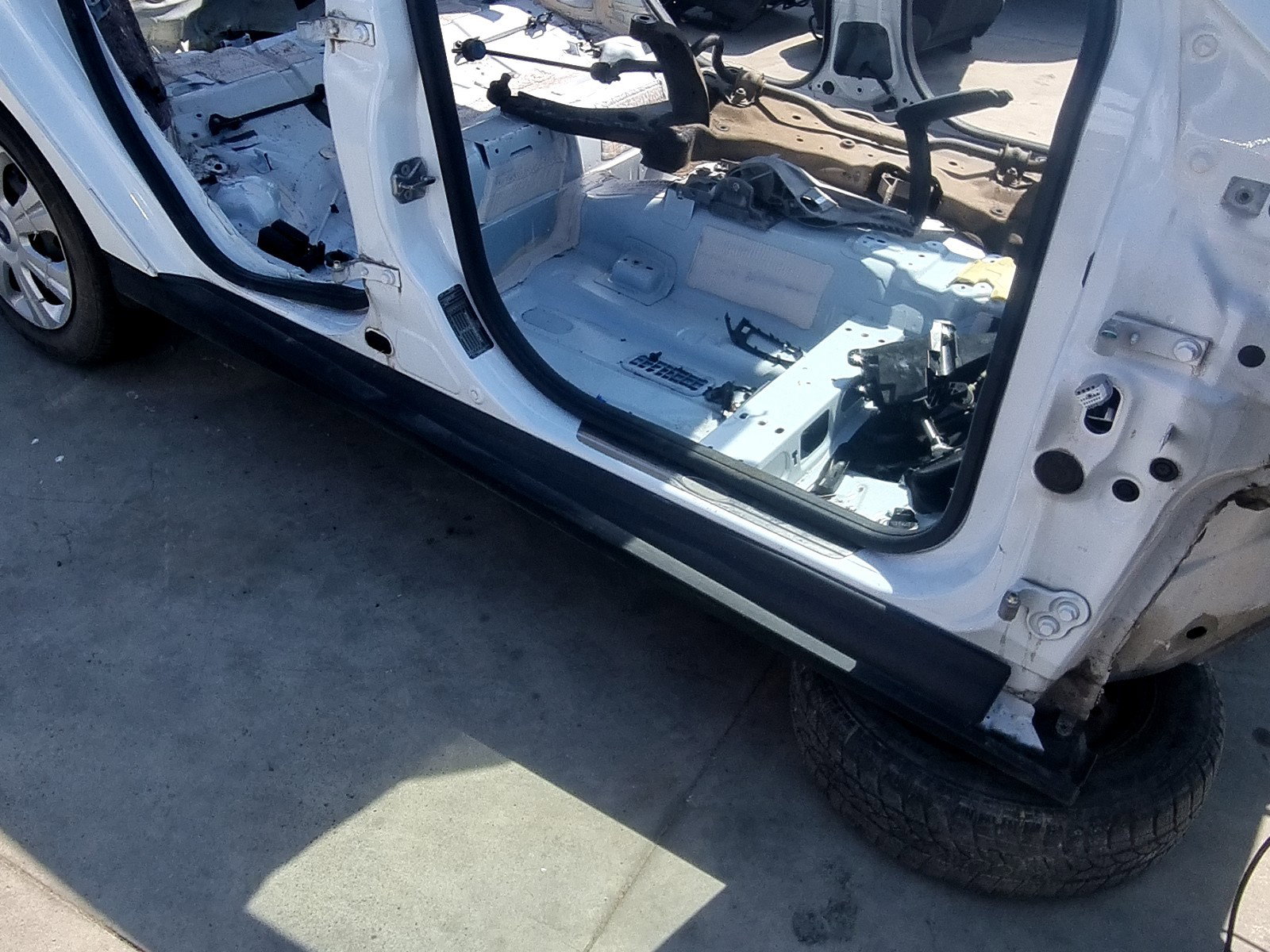 Prag lateral dreapta Ford Focus 3 [Fabr 2010-2018] 1.6 TDCI T1DB 85KW / 115CP