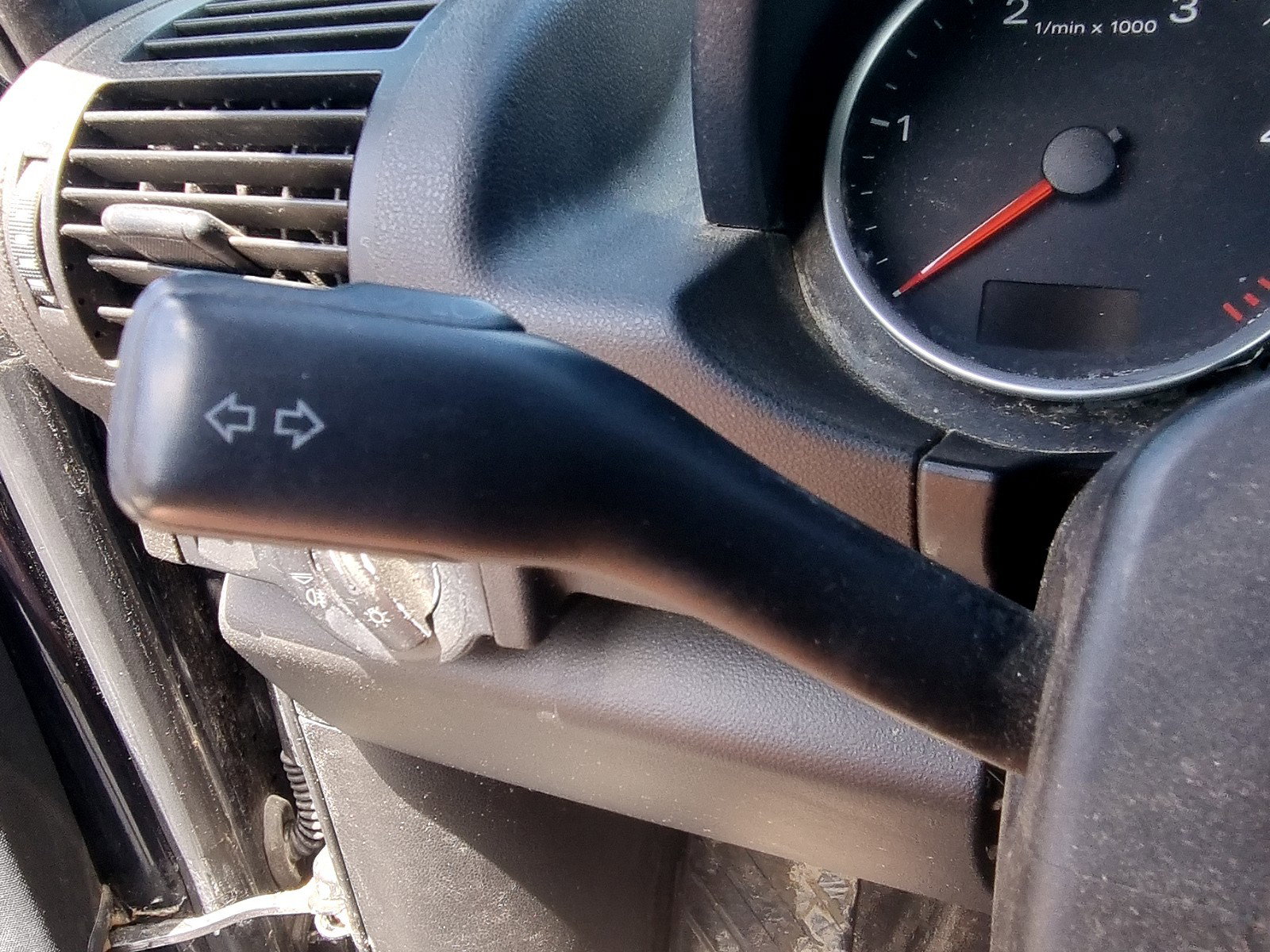 Maneta semnalizare AUDI A2 (8Z0) [Fabr 2000-2005] 1.4 TDI ATL 66KW / 90CP