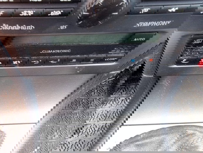 Scrumiera Skoda Octavia 1 Combi (1U5) [Fabr 1998-2010] 1.6 BENZ BFQ 75KW / 102CP