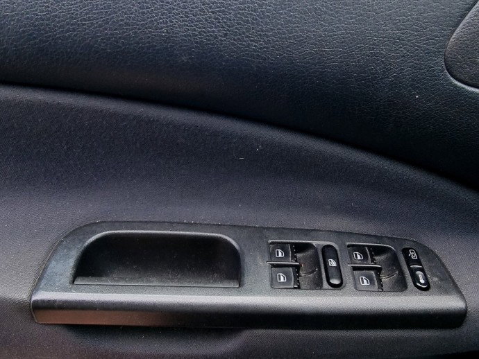 Butoane comanda geamuri sofer Skoda Octavia 1 Combi (1U5) [Fabr 1998-2010] 1.6 BENZ BFQ 75KW / 102CP