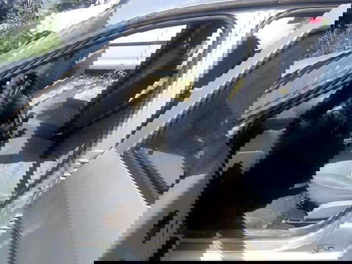 Cheder usa stanga fata Dacia Logan (LS) [Fabr 2004-2012] 1.6 B K7M-F7 64KW / 87CP