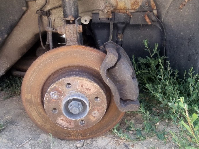 Fuzeta spate dreapta Dacia Logan (LS) [Fabr 2004-2012] 1.6 B K7M-F7 64KW / 87CP