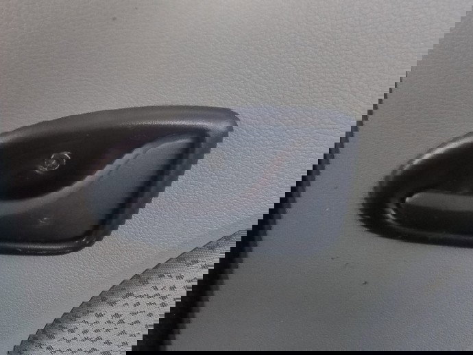 Maner interior dreapta spate Dacia Logan (LS) [Fabr 2004-2012] 1.6 B K7M-F7 64KW / 87CP