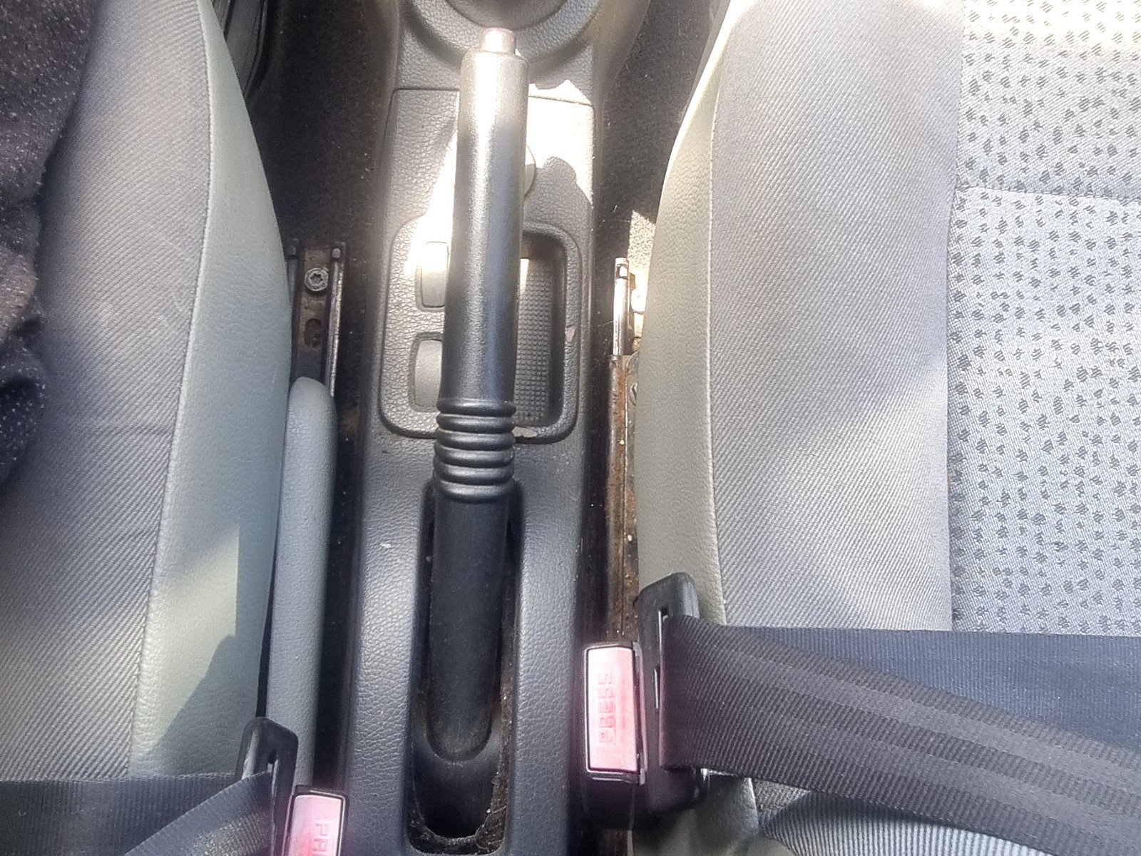 Maneta frana de mana Dacia Logan (LS) [Fabr 2004-2012] 1.6 B K7M-F7 64KW / 87CP