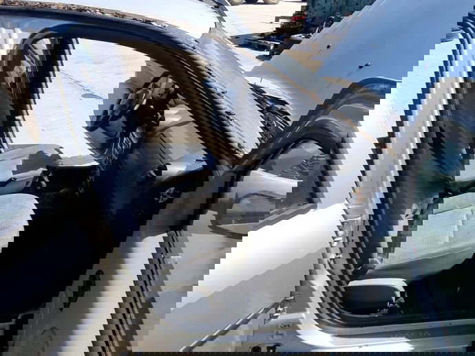 Cheder usa dreapta fata Dacia Logan (LS) [Fabr 2004-2012] 48KW / 65CP