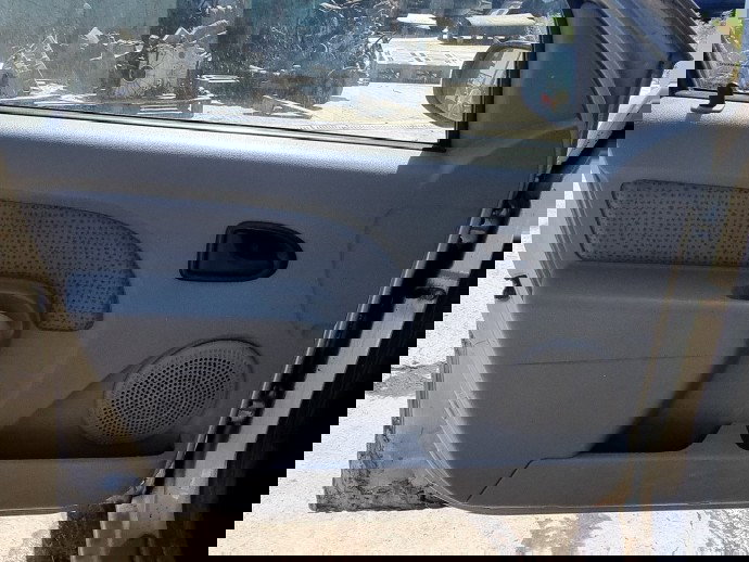 Tapiterie usa stanga fata Dacia Logan (LS) [Fabr 2004-2012] 48KW / 65CP