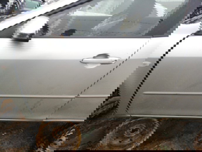 Usa stanga fata Mazda 6 2.0 benz LF17-104 KW OEM 2002-2007