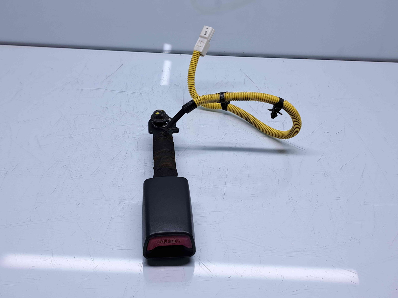 Capsa centura dreapta fata Hyundai i30 (FD) [Fabr 2007-2012] OEM - imagine 3