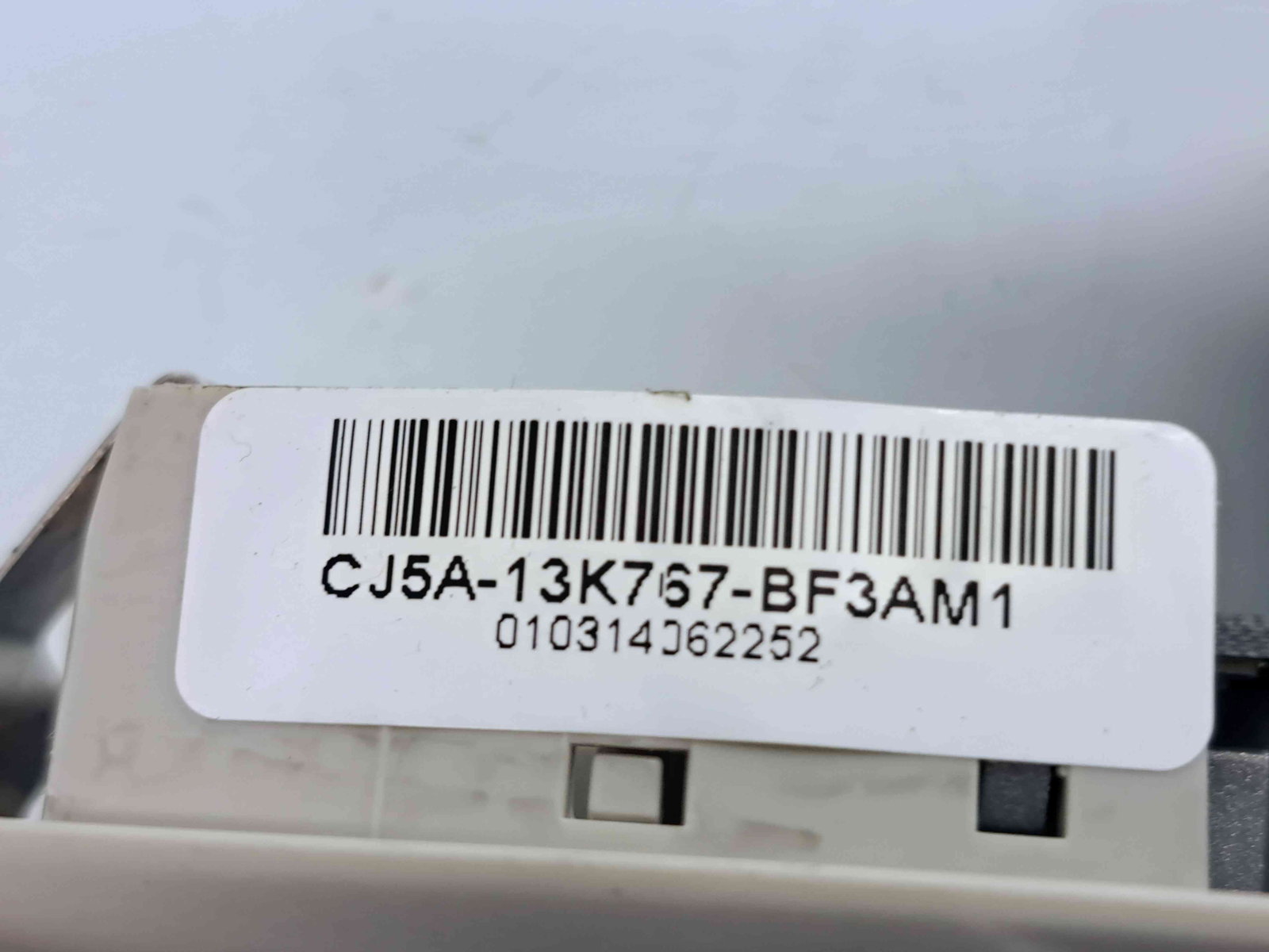 Plafoniera spate Ford Kuga II [Fabr 2012-prezent] CJ5A-13K767-BF3AM1 - imagine 4