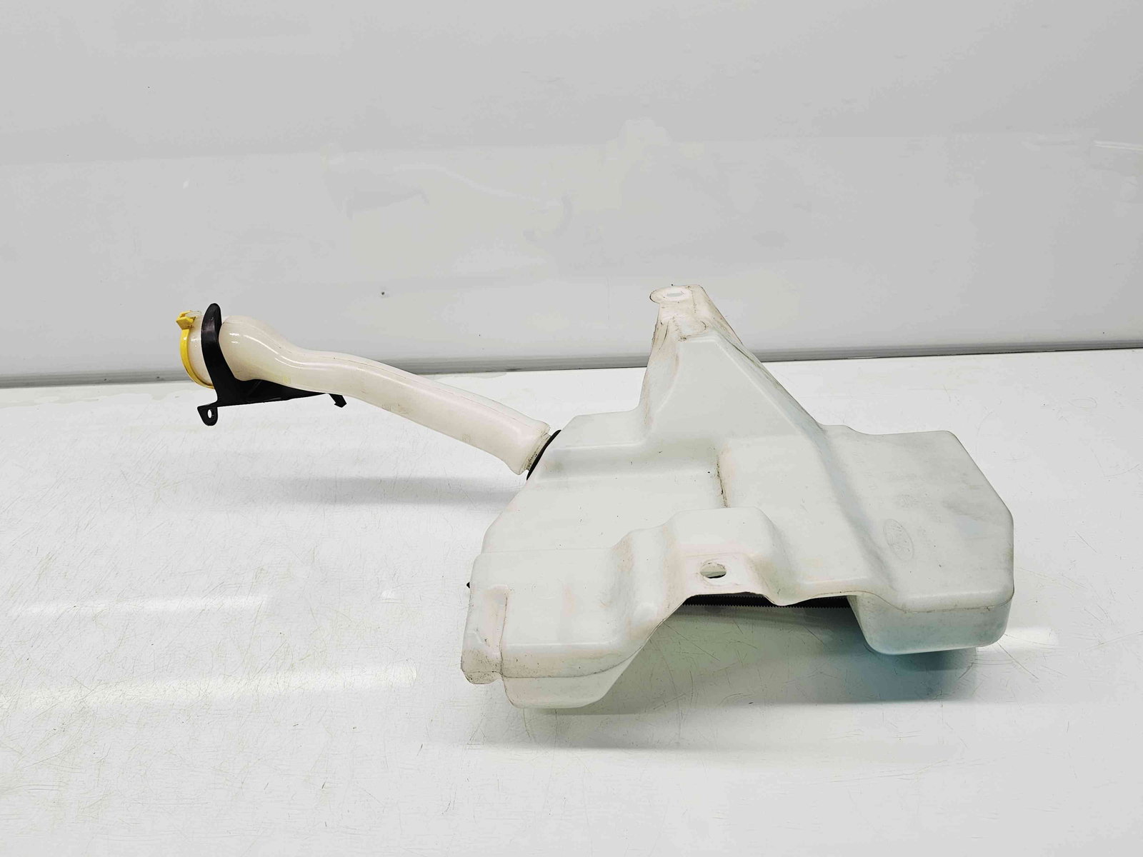 Vas lichid parbriz Ford Kuga II [Fabr 2012-prezent] CV44-17B613-AD - imagine 2