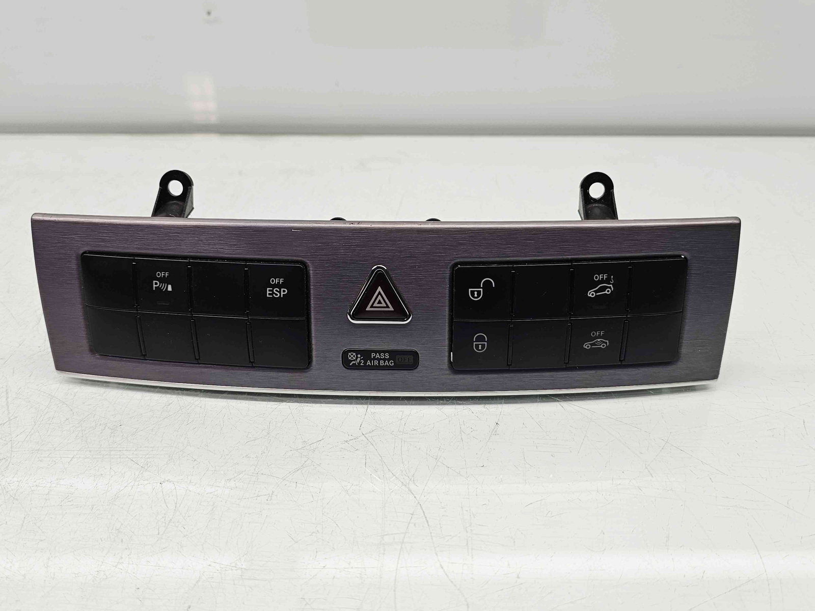 Butoane comenzi consola centrala Mercedes Clasa C Coupe (CL203) [Fabr 2001-2011] 203 870 01 51 - imagine 1