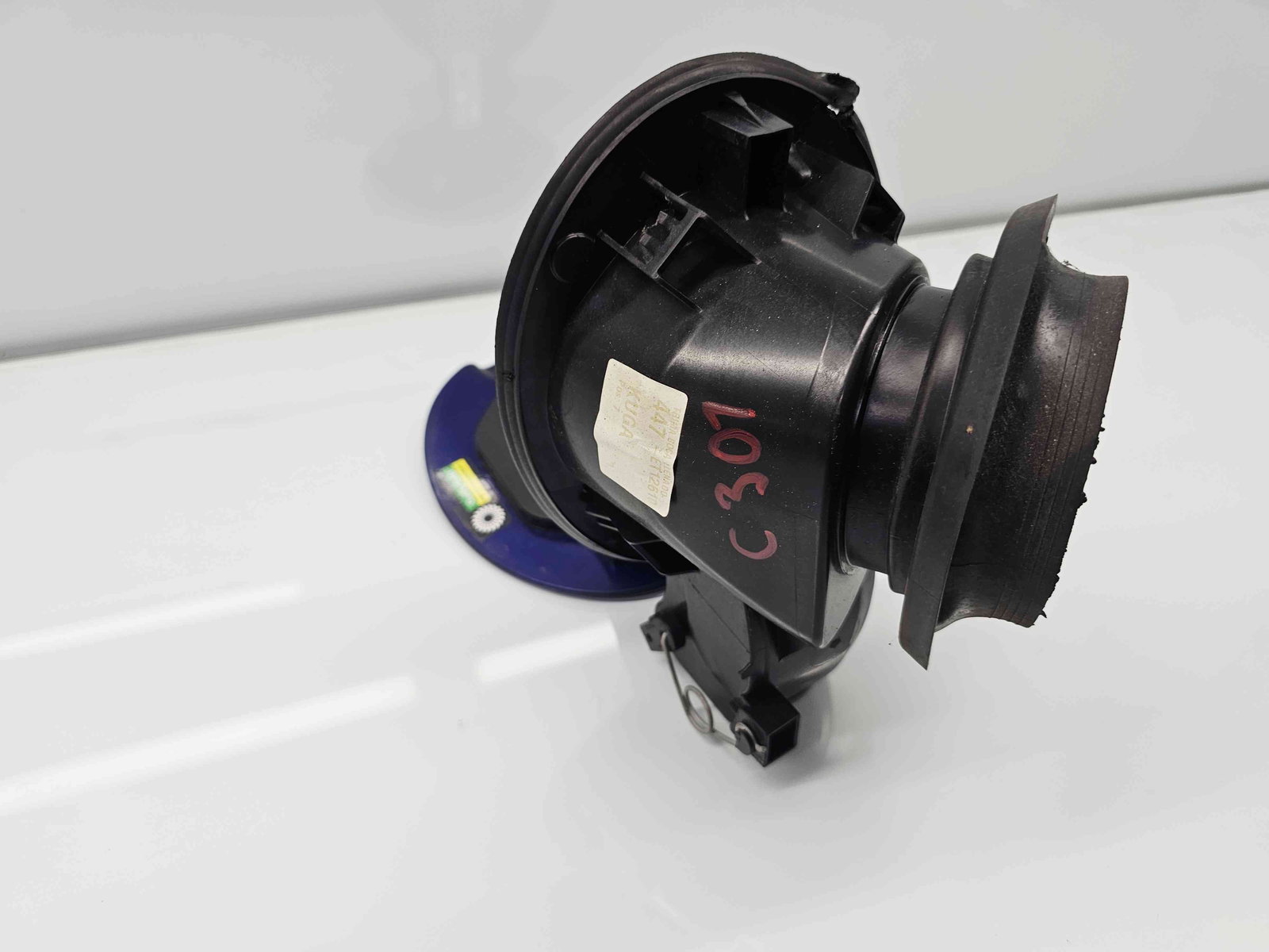 Capac rezervor Ford Kuga II [Fabr 2012-prezent] DEEP IMPACT BLUE - imagine 6