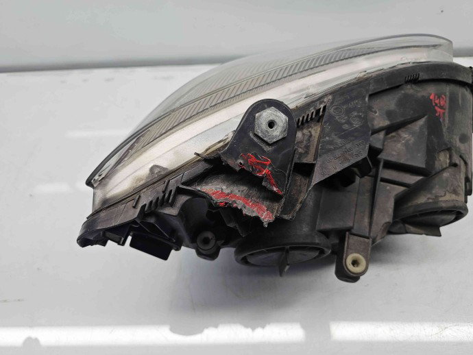  Far stanga Mercedes Clasa C Coupe (CL203) [Fabr 2001-2011] 1 305 630 549