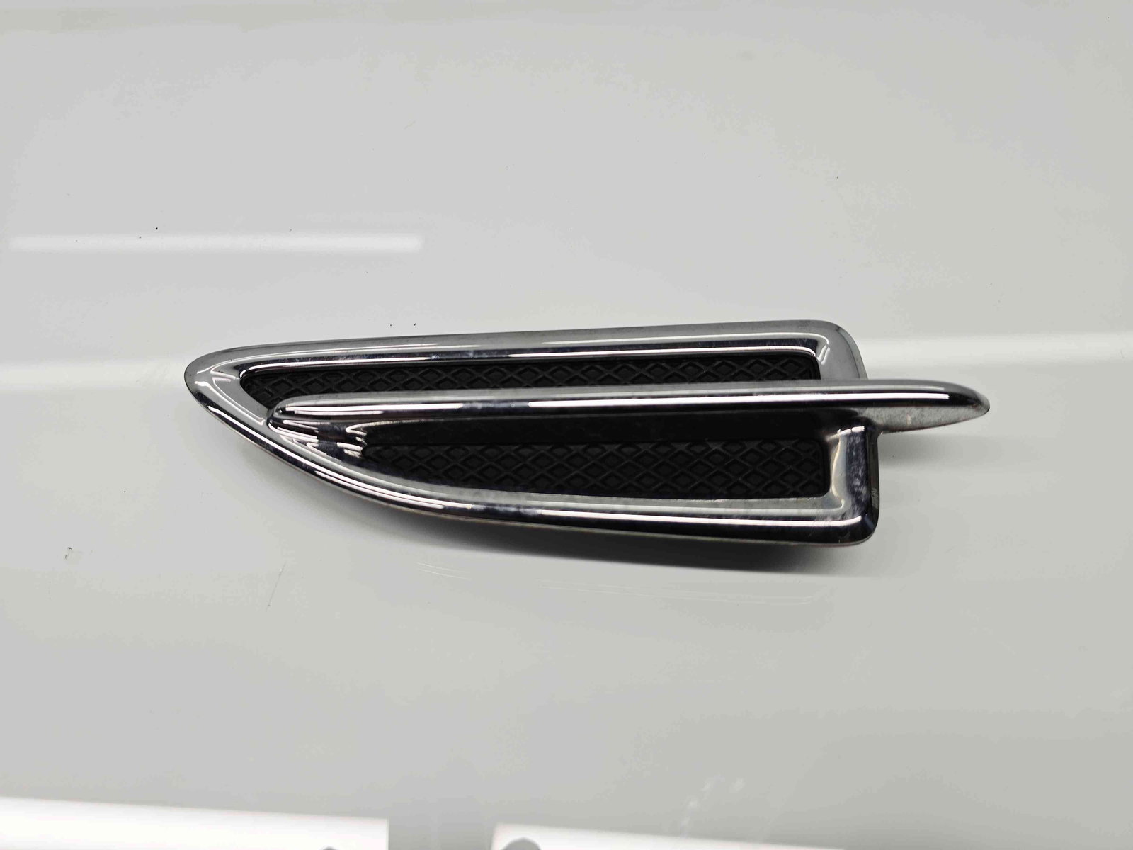 Ornament aripa stanga fata Ford Kuga II [Fabr 2012-prezent] 0J54-16C217 - imagine 1