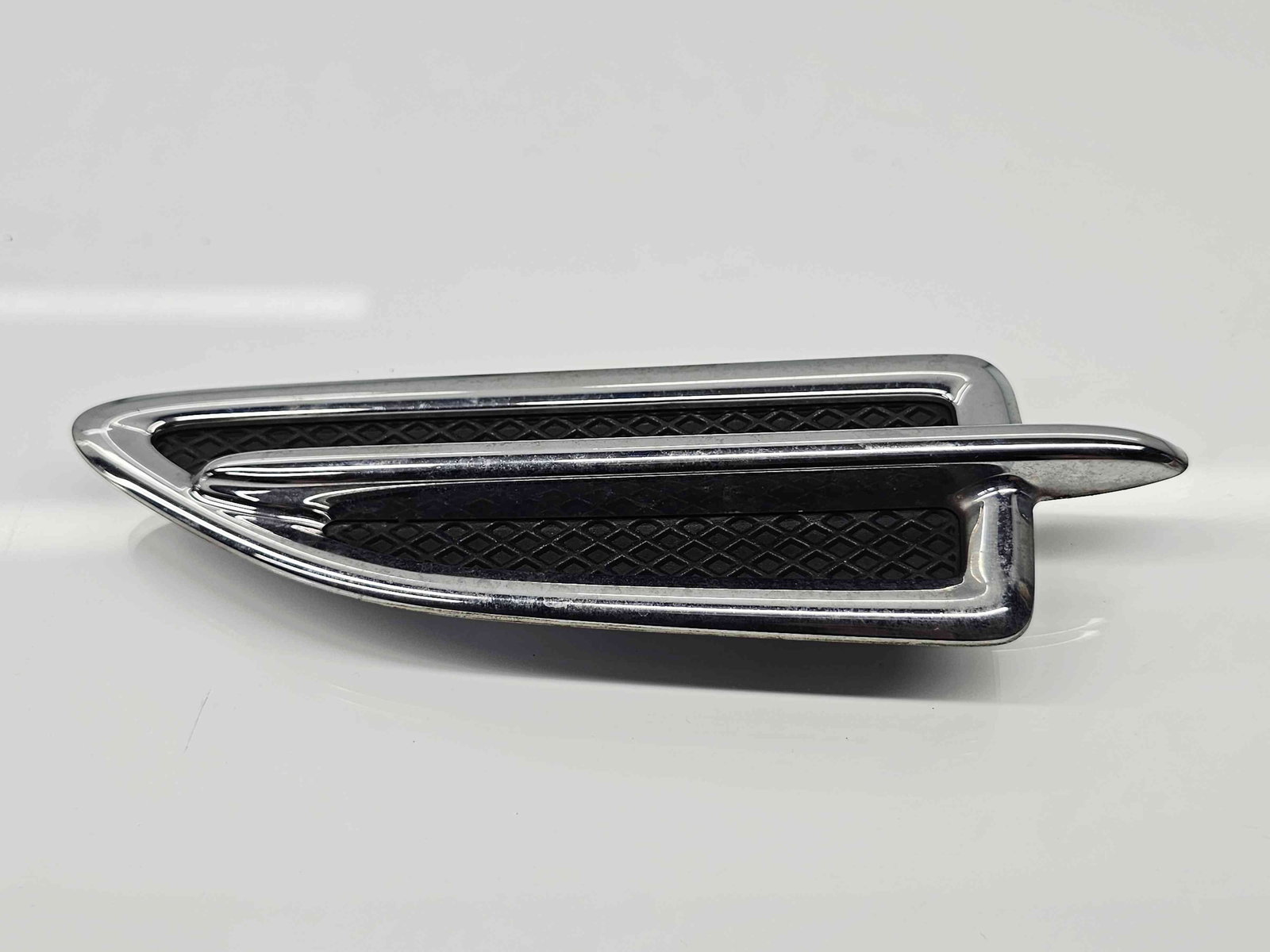 Ornament aripa stanga fata Ford Kuga II [Fabr 2012-prezent] 0J54-16C217 - imagine 2