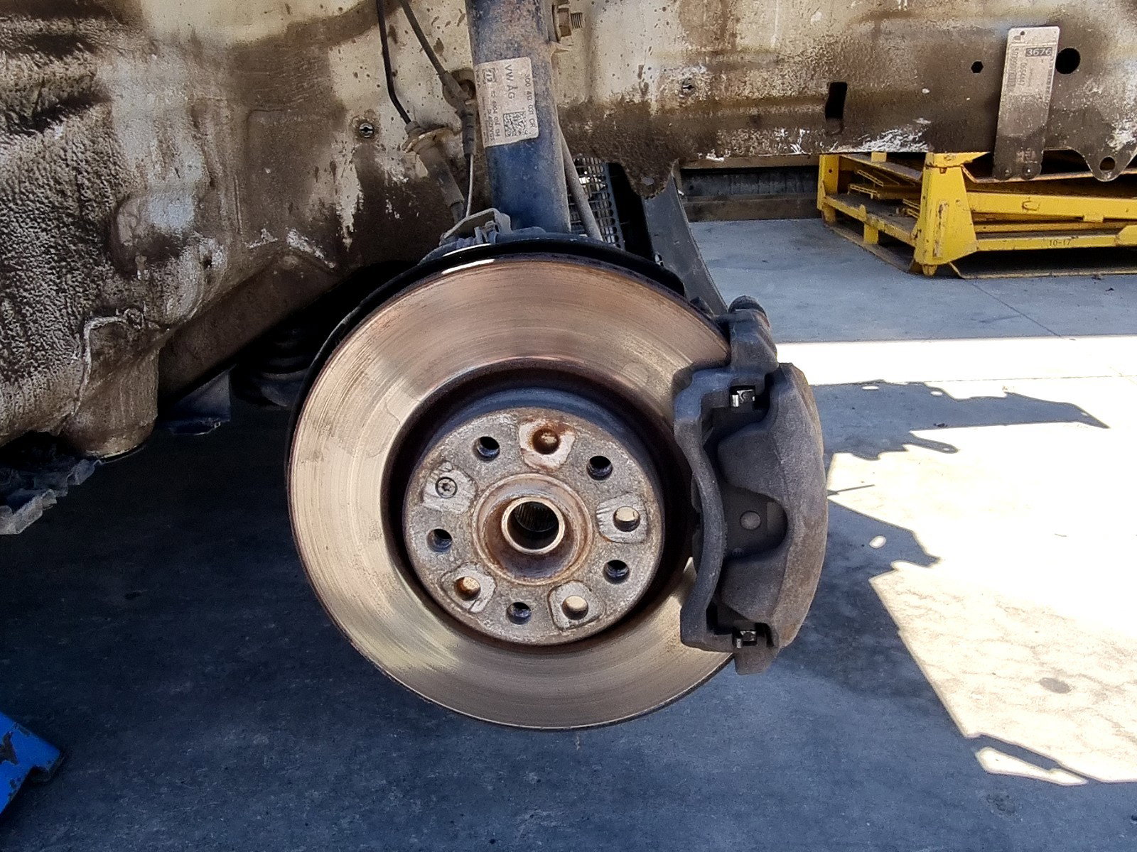 Fuzeta fata dreapta Skoda Superb III Combi (3V5) [Fabr 2015-2024] 2.0 TDI DFGA 110 KW / 150 CP - imagine 1