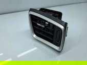  Grila aerisire dreapta Nissan X-Trail (T32) [Fabr 2013-prezent] 687604BA0A