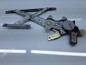 Macara electrica geam dreapta spate Nissan X-Trail (T32) [Fabr 2013-prezent] 827301BA0A