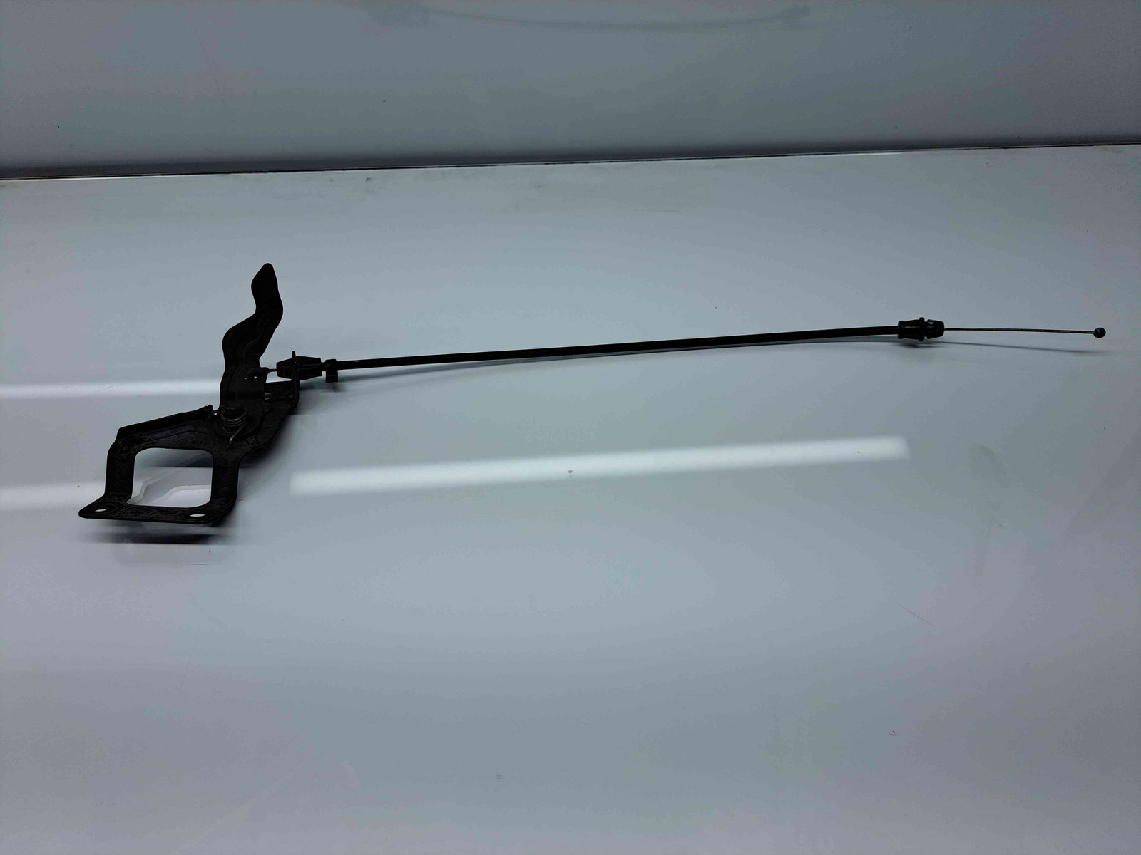 Maner deschidere capota Nissan X-Trail (T32) [Fabr 2013-prezent] OEM - imagine 1