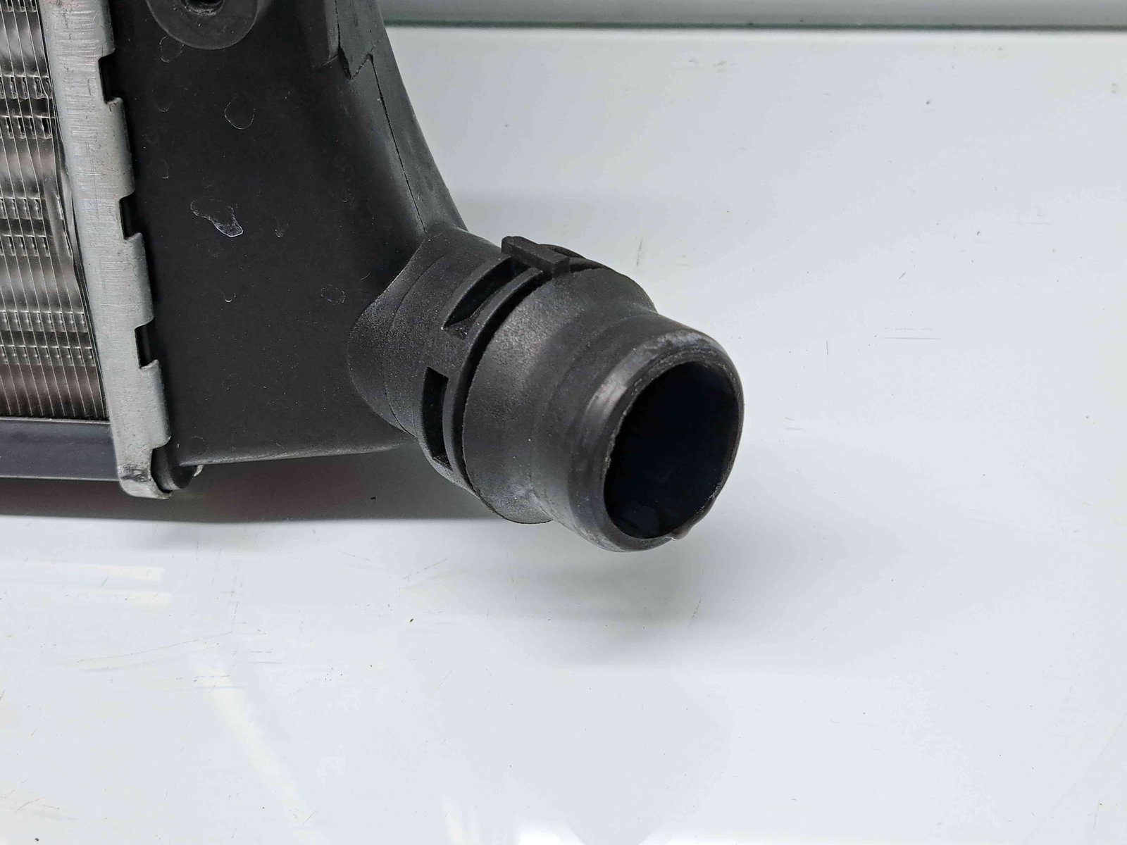 Radiator apa Volkswagen Golf 5 Variant (1K5) [Fabr 2007-2009] OEM 1.9 TDI BLS 77KW / 105CP - imagine 3