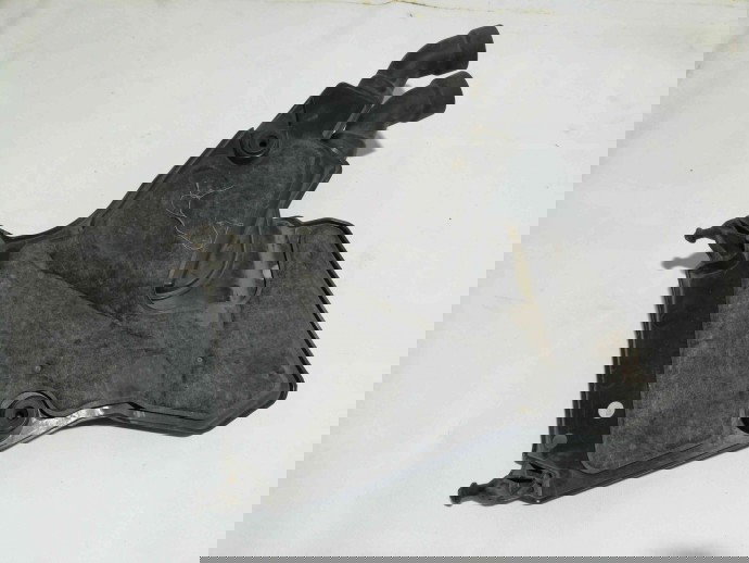 Capac motor A6540103102 Mercedes E220 W213 2.0 2016-2021