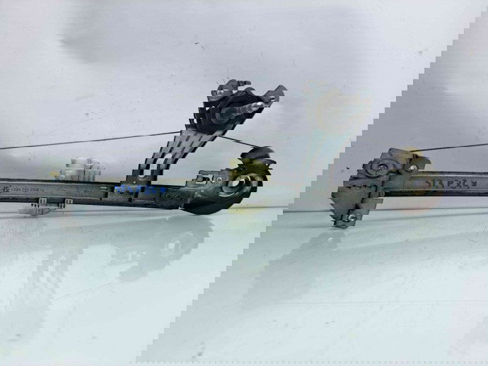 Macara manuala geam stanga spate Peugeot 206 [Fabr 1998-2009] 9623109780