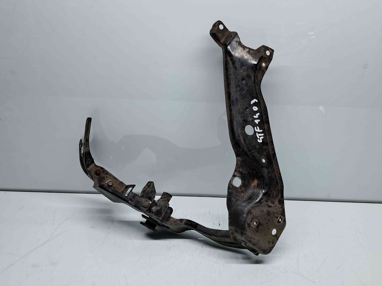 Suport far stanga Mercedes Clasa C Coupe (CL203) [Fabr 2001-2011] OEM - imagine 3