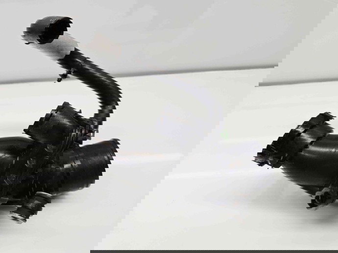 Tub intercooler  Nissan Qashqai (2) [Fabr 2013-2017] 165761844R 1.6 dci R9M408 96KW / 130CP