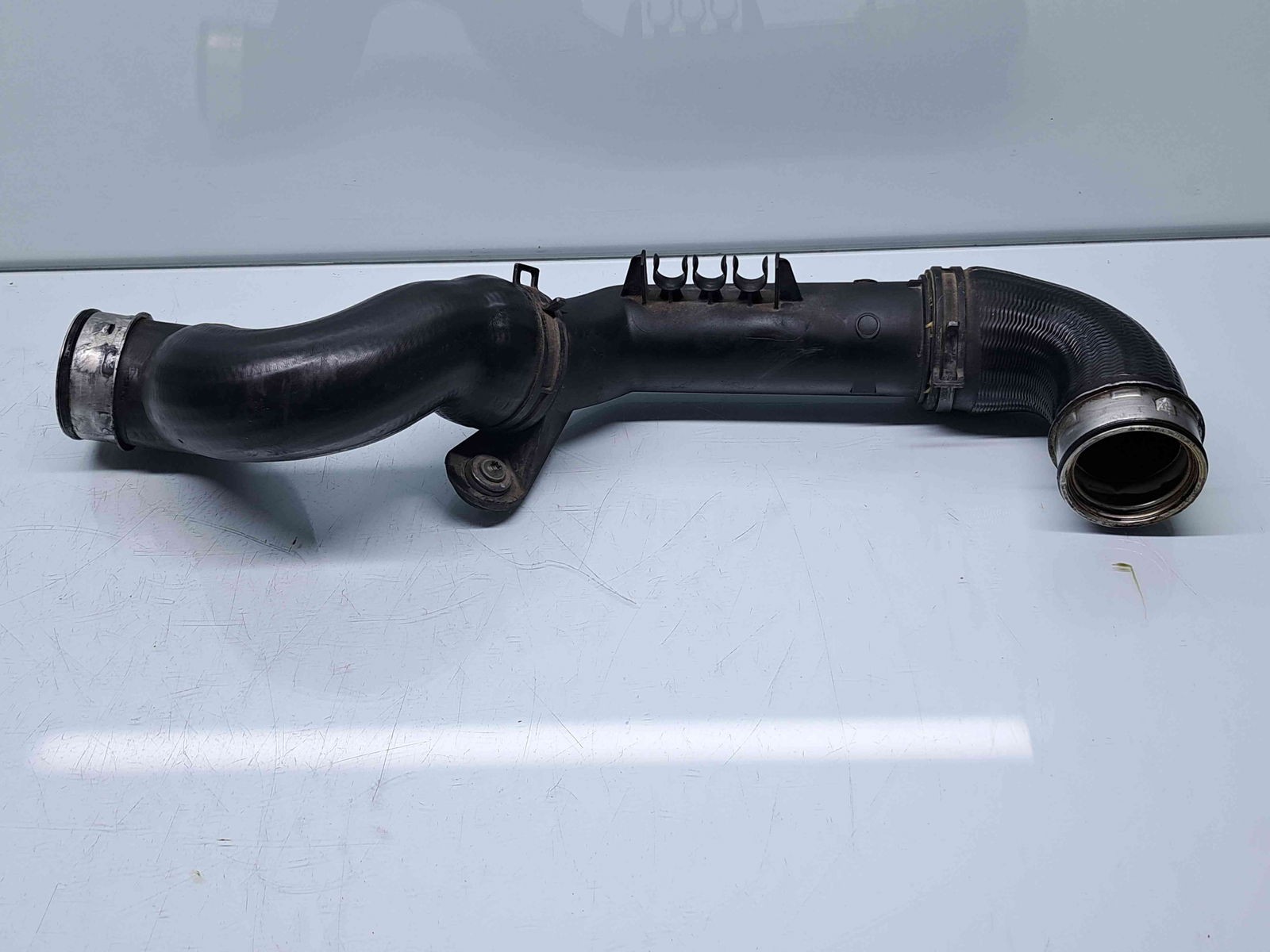 Tub intercooler Volkswagen Golf 5 (1K1) [Fabr 2004-2008] 3C0145770 1.9 TDI BLS 77KW / 105CP