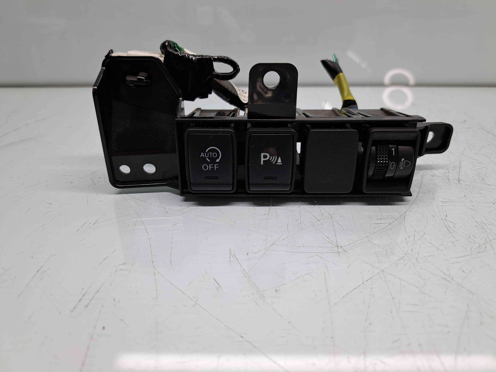 Buton reglaj far Nissan X-Trail (T32) [Fabr 2013-prezent] 240184CE0A - imagine 1