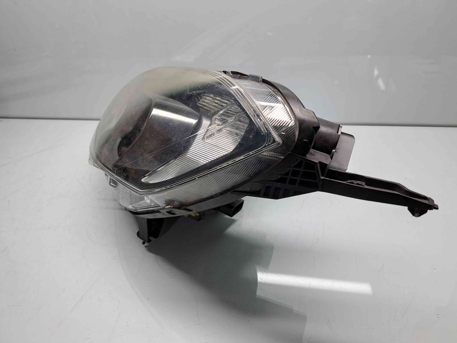 Far stanga Ford Tourneo Courier [Fabr 2014-2020] ET7613W030CK - imagine 3