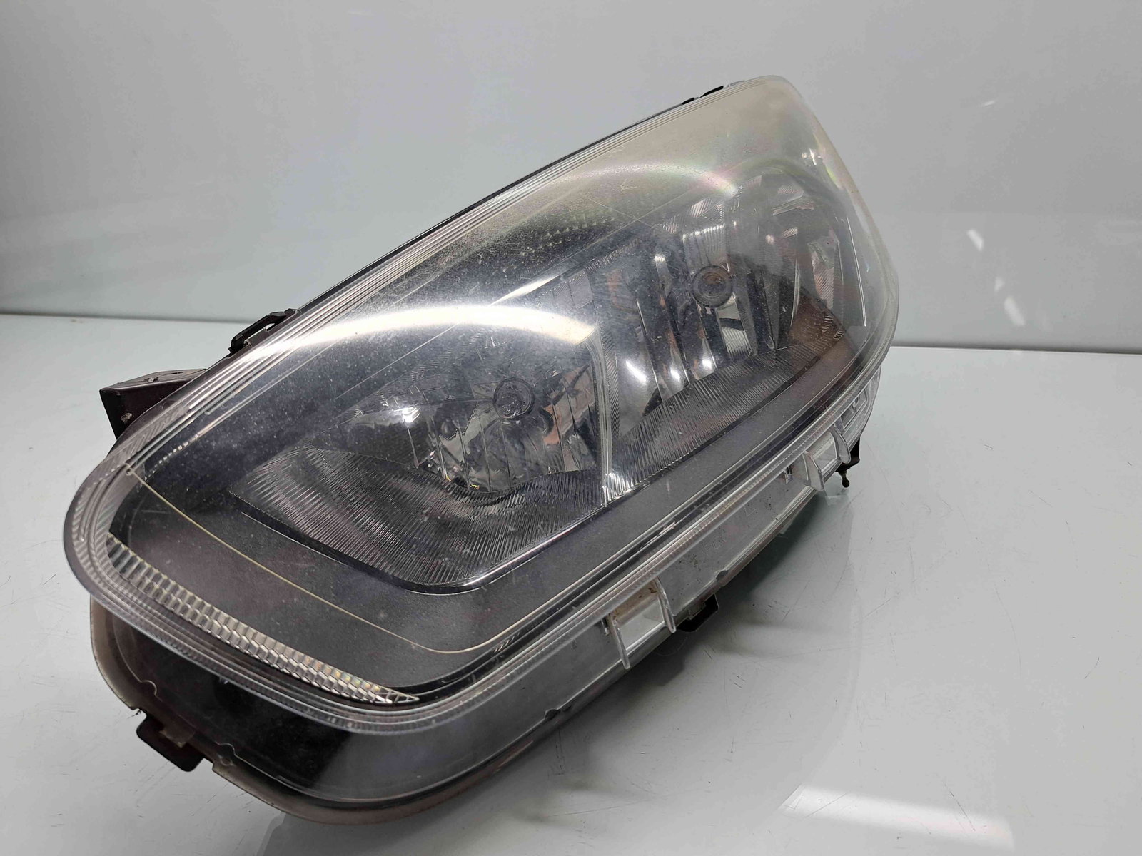 Far stanga Ford Tourneo Courier [Fabr 2014-2020] ET7613W030CK - imagine 7